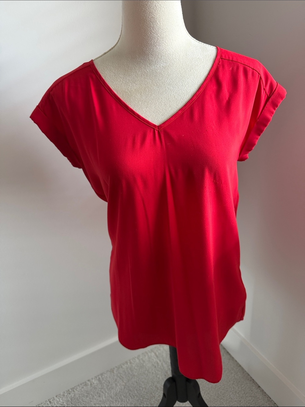 Express Red V-Neck Cap Sleeve Blouse